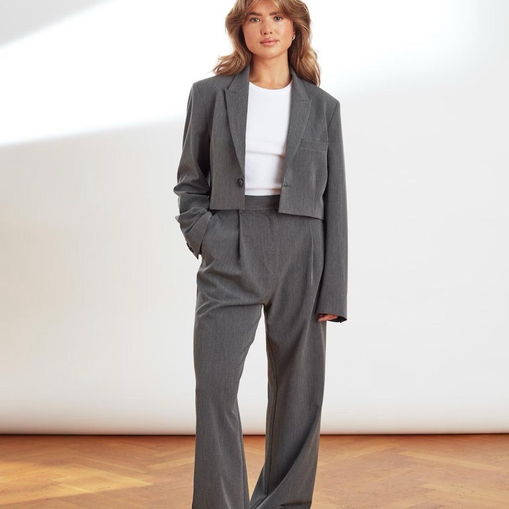 Djerf Avenue Charcoal Wide-Leg Trousers - Picture 3 of 6